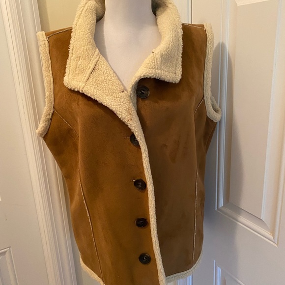 Alps Sportswear Faux Suede Shearling Vest size M NWT - Picture 3 of 11